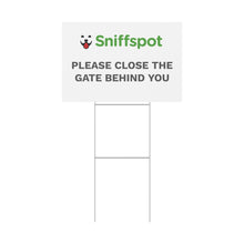 Load image into Gallery viewer, Sniffspot "Close Gate" Sign